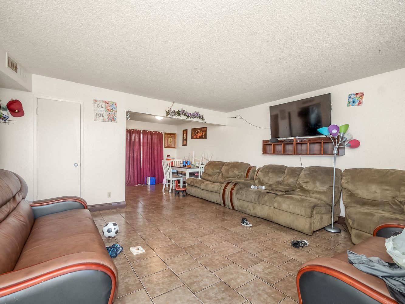 1476 N Cedar Ave, Fresno, CA 93703